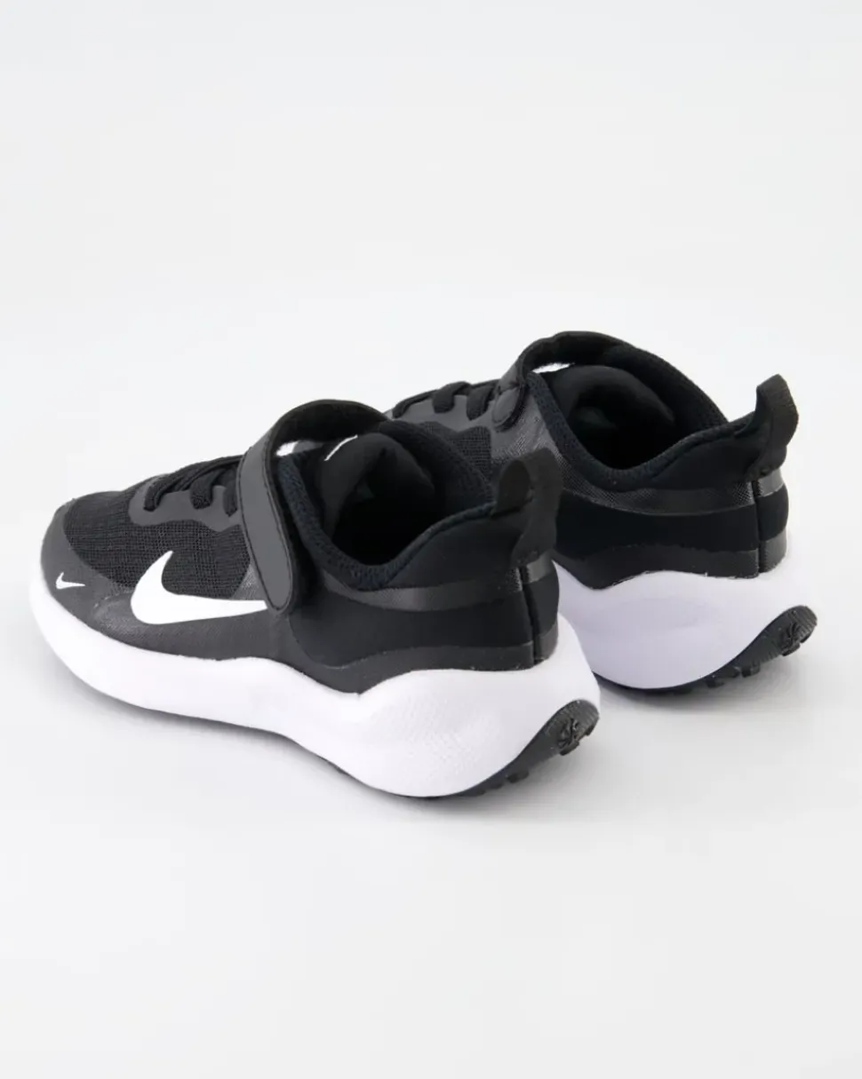 Revolution 7 Sneaker in Schwarz