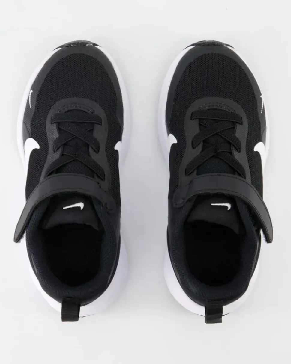 Revolution 7 Sneaker in Schwarz