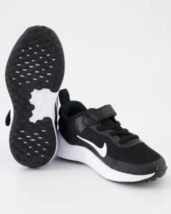 Revolution 7 Sneaker in Schwarz
