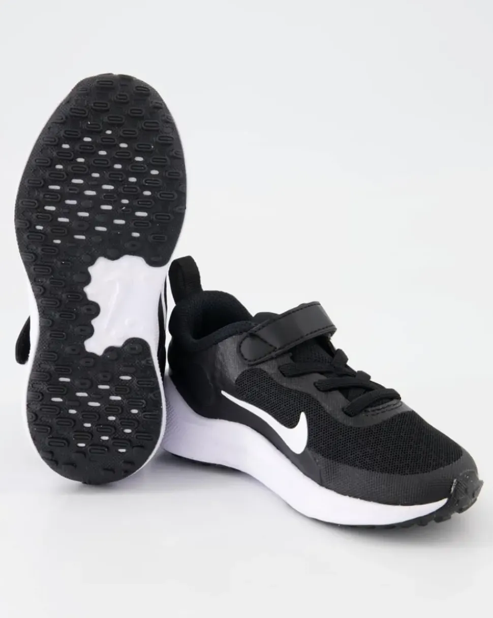 Revolution 7 Sneaker in Schwarz