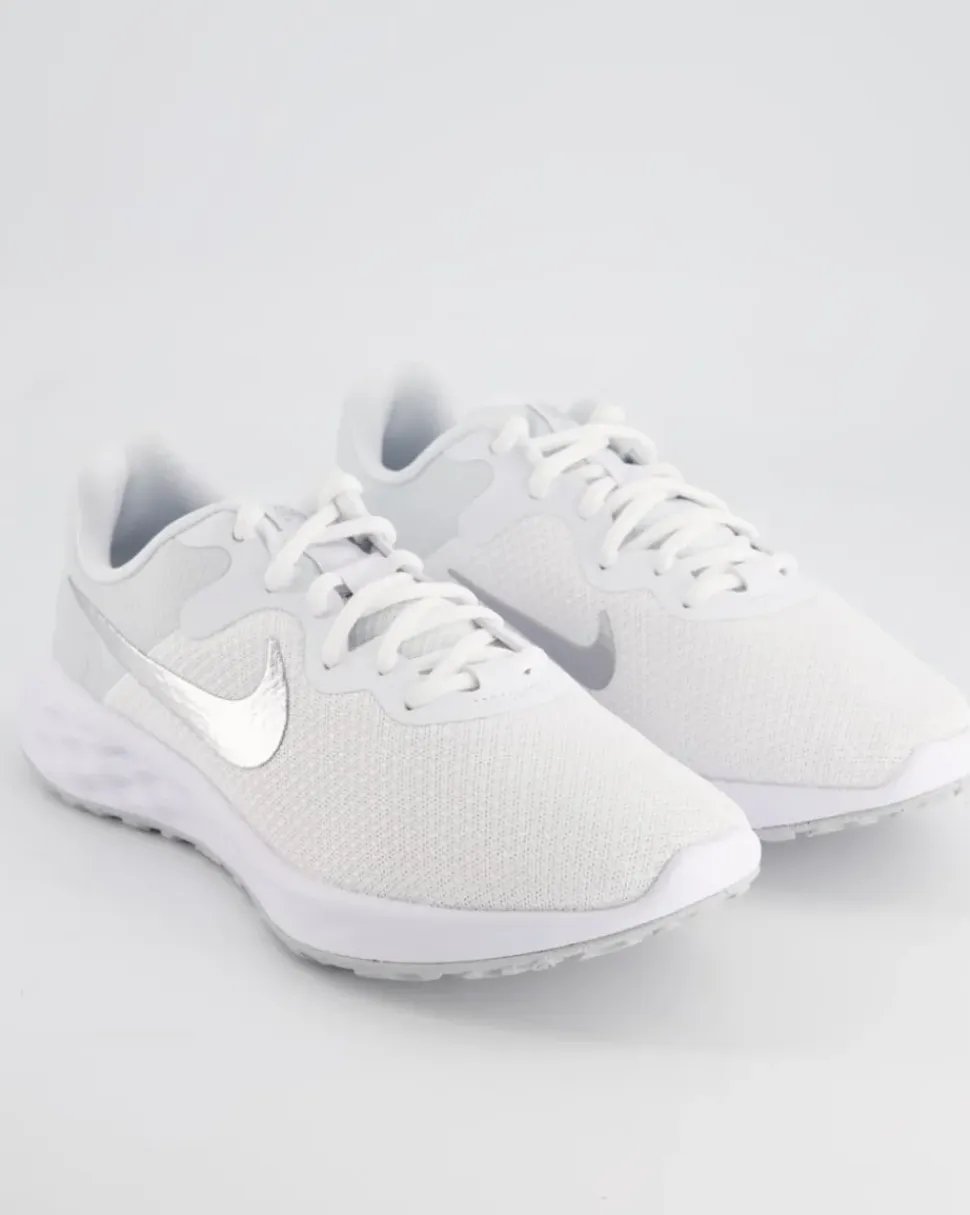 Revolution Sportschuhe in Weiß