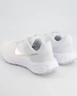 Revolution Sportschuhe in Weiß