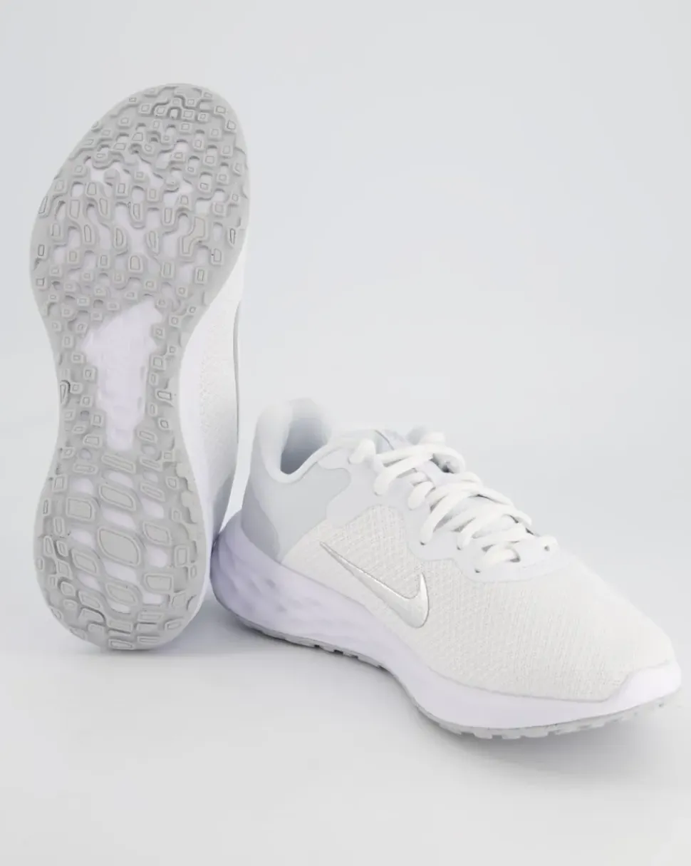 Revolution Sportschuhe in Weiß