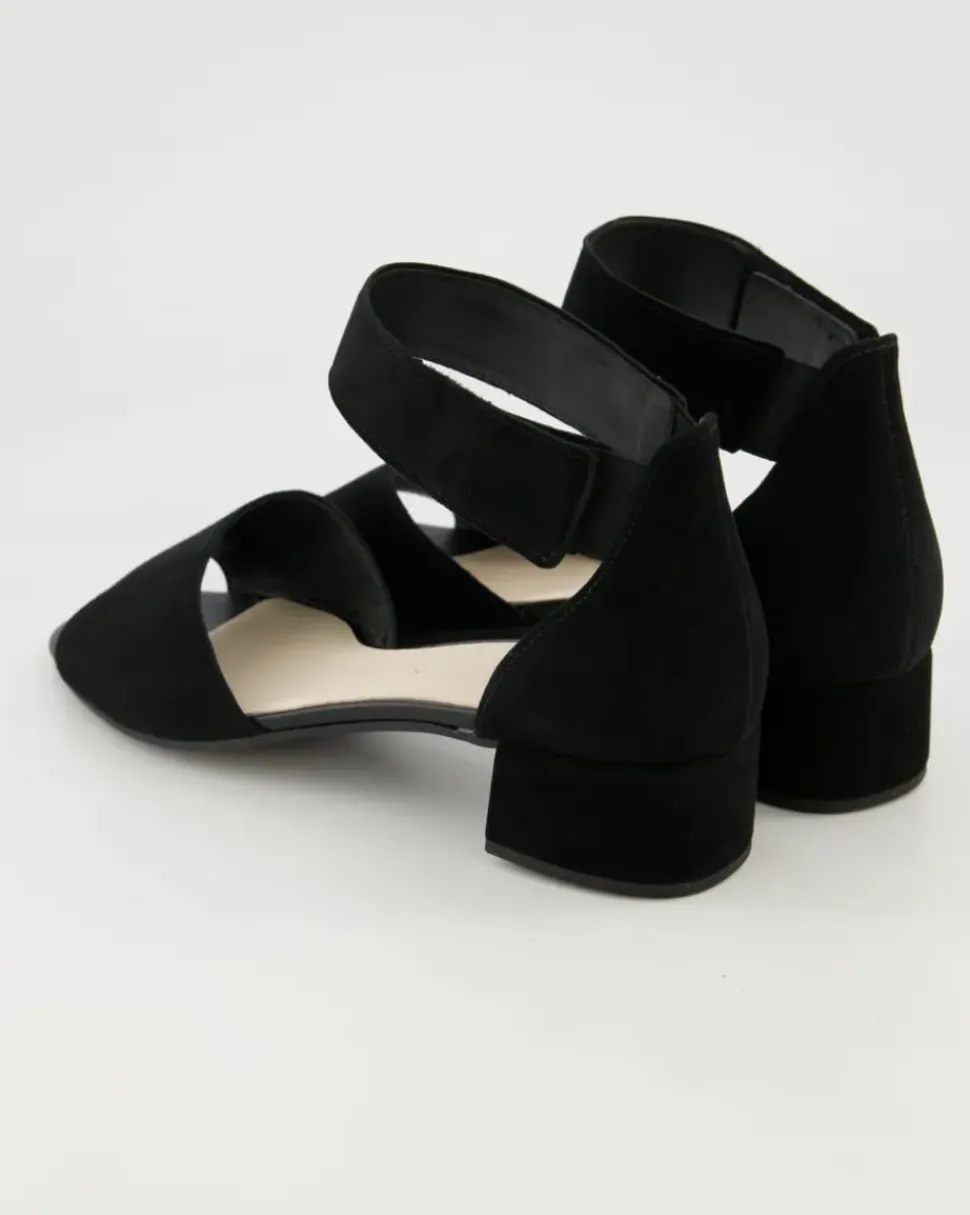 21.740.17 Sandalen in Schwarz