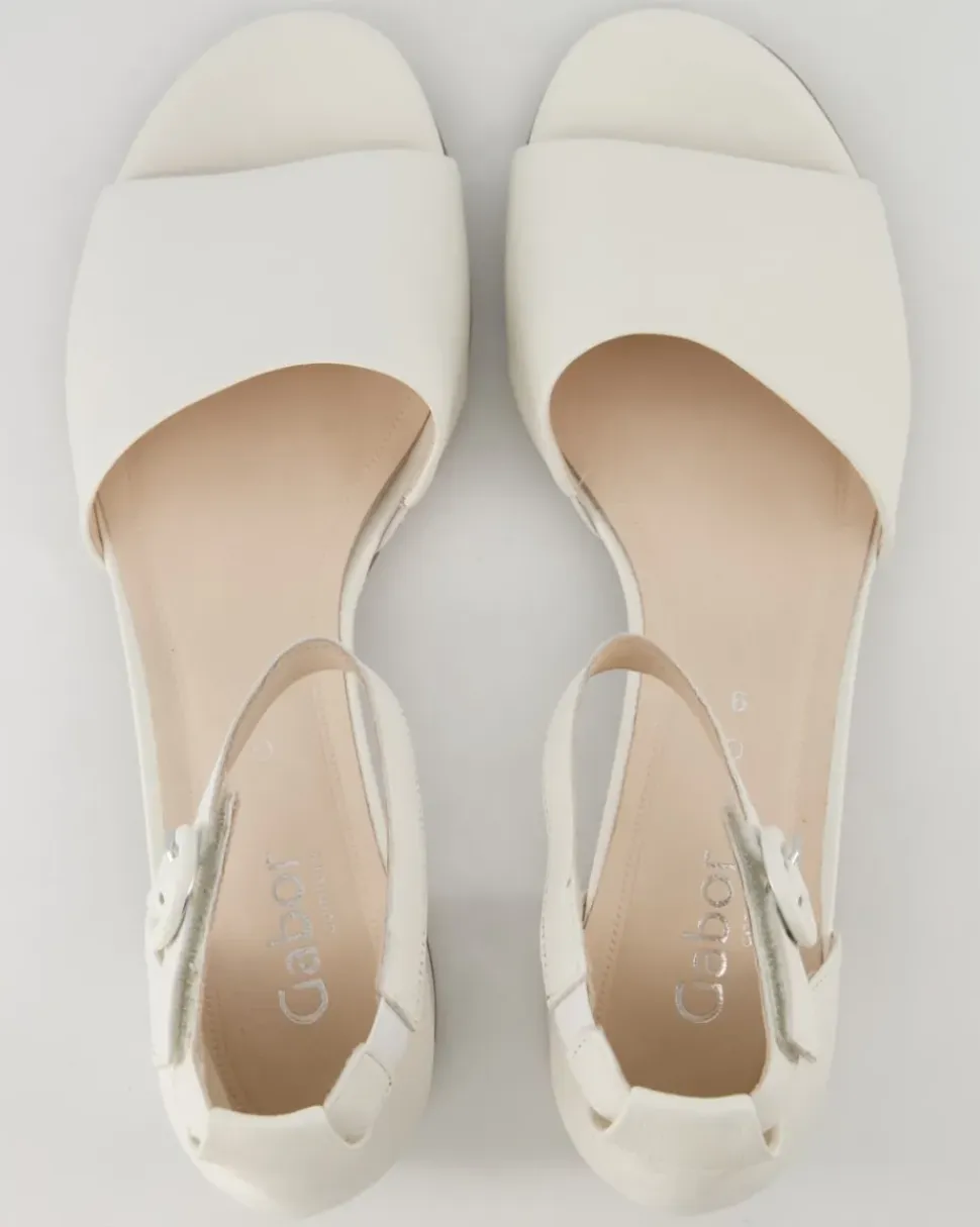 22.902.60 Sandalen in Weiß