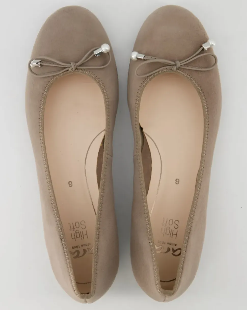 Sardina-Highsoft Slipper in Beige