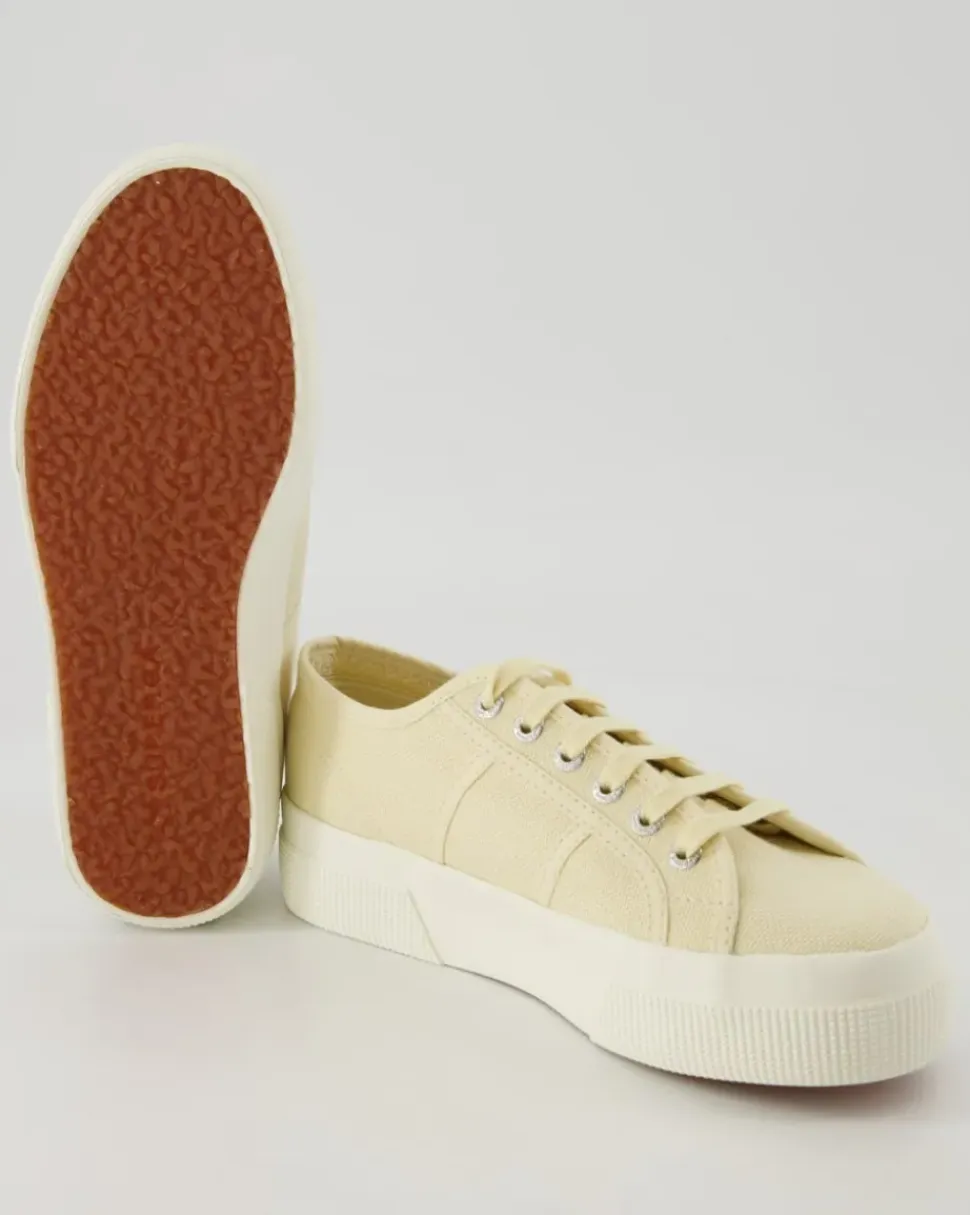 2740 Schnürschuhe in Beige
