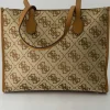 Silvana Girlfriend Tote Handtasche in Beige