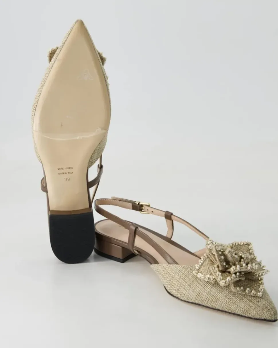 244 Slingpumps in Beige