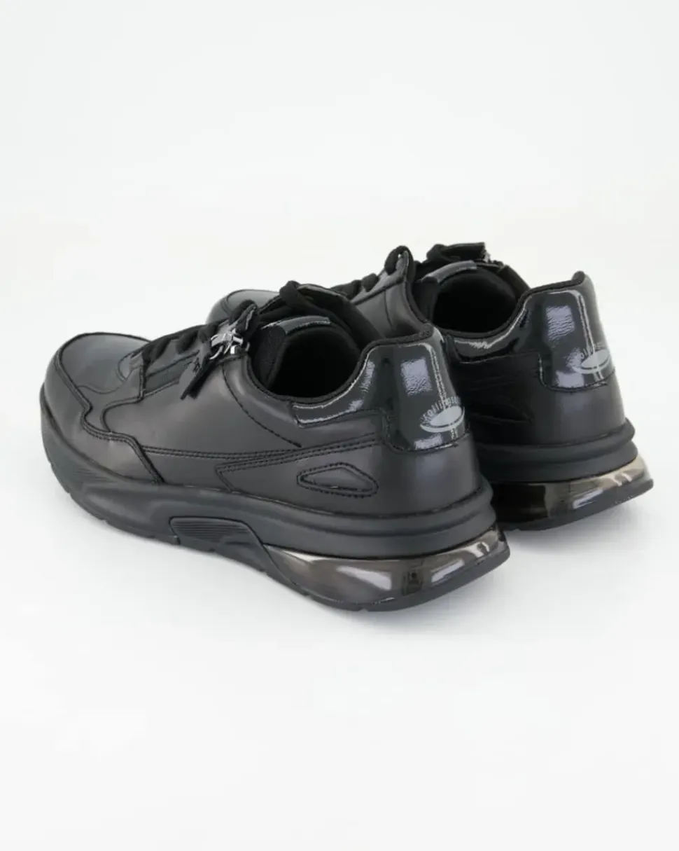 56.848.57 Sneaker