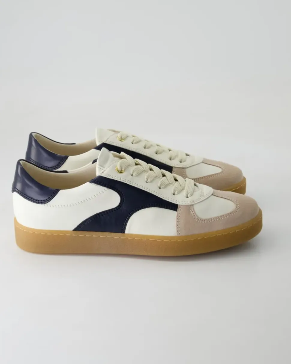 6615 Sneaker in Blau