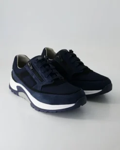 8000.25.01 Sneaker in Blau