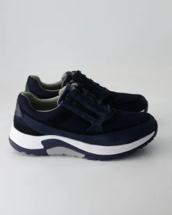 8000.25.01 Sneaker in Blau