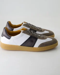 25851 Sneaker in Braun