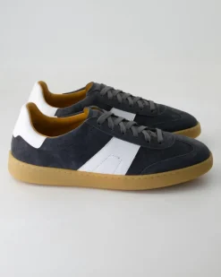 25851 Sneaker in Grau