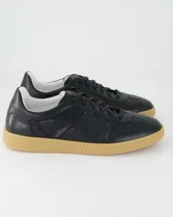 25851 Sneaker in Schwarz