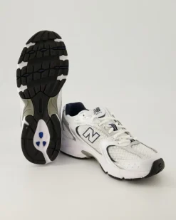 Sneaker Sportschuhe in Weiß