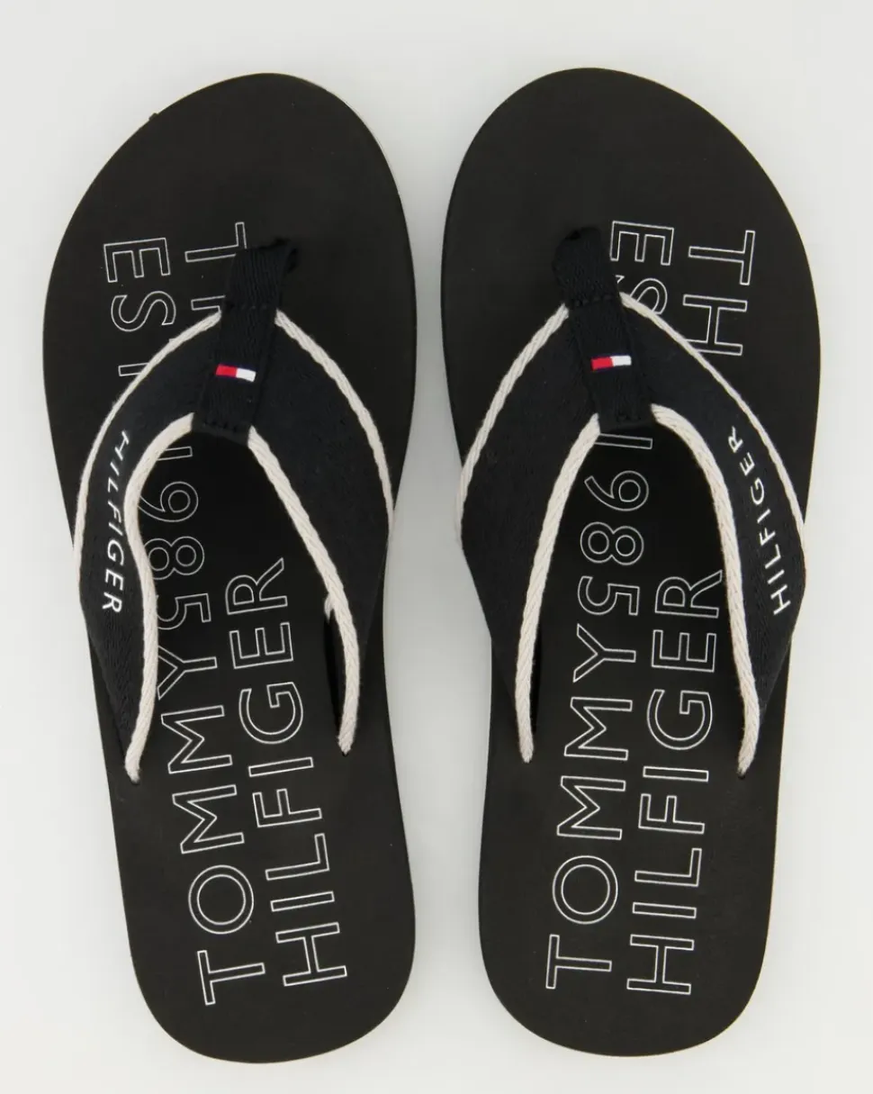 Sporty Beach Sandal Zehentrenner in Schwarz