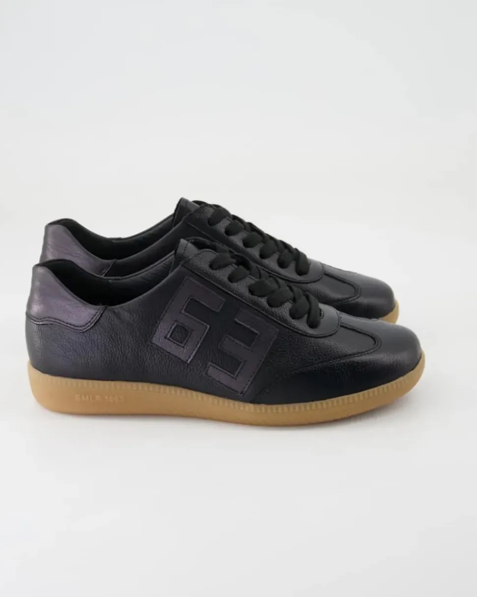Steffi Sneaker