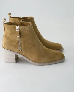 5377-01-11 Stiefeletten in Braun
