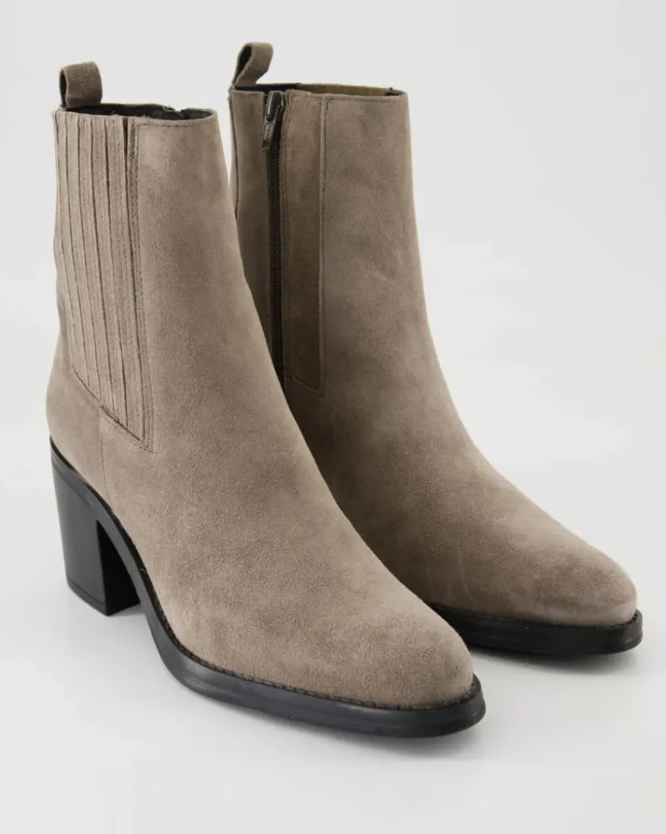 2403-11-21 Stiefeletten in Grau