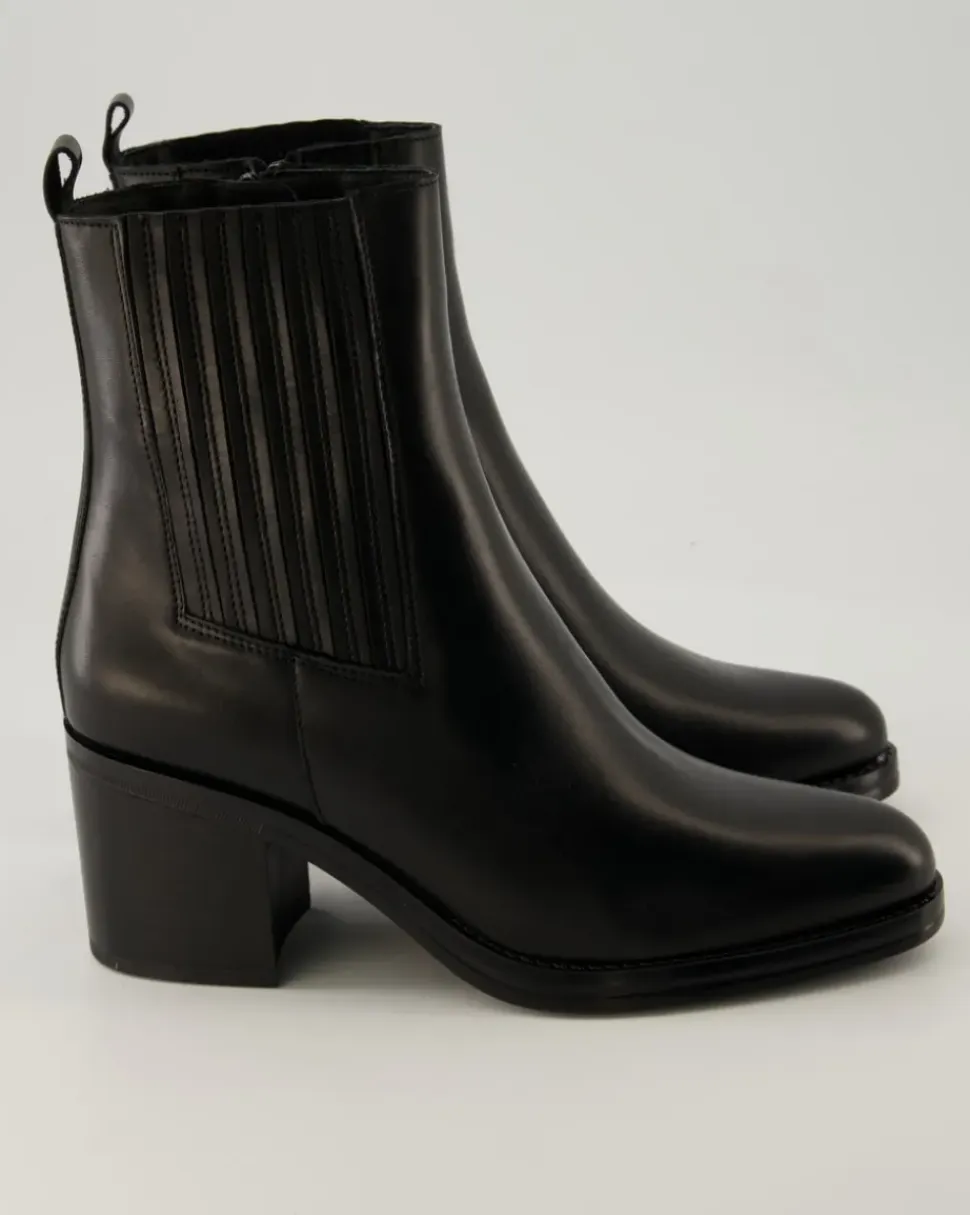 2403-17-05 Stiefeletten in Schwarz