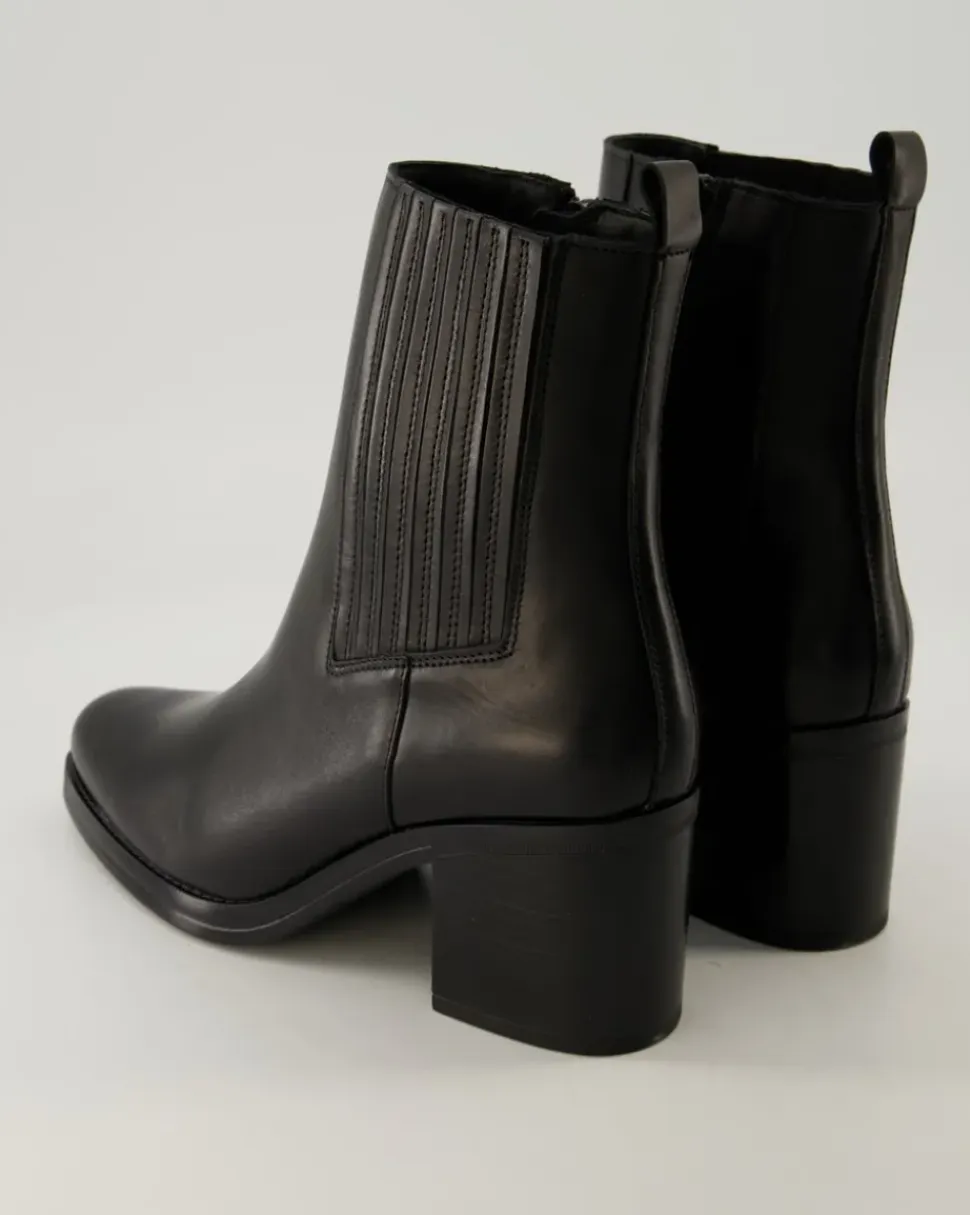 2403-17-05 Stiefeletten in Schwarz