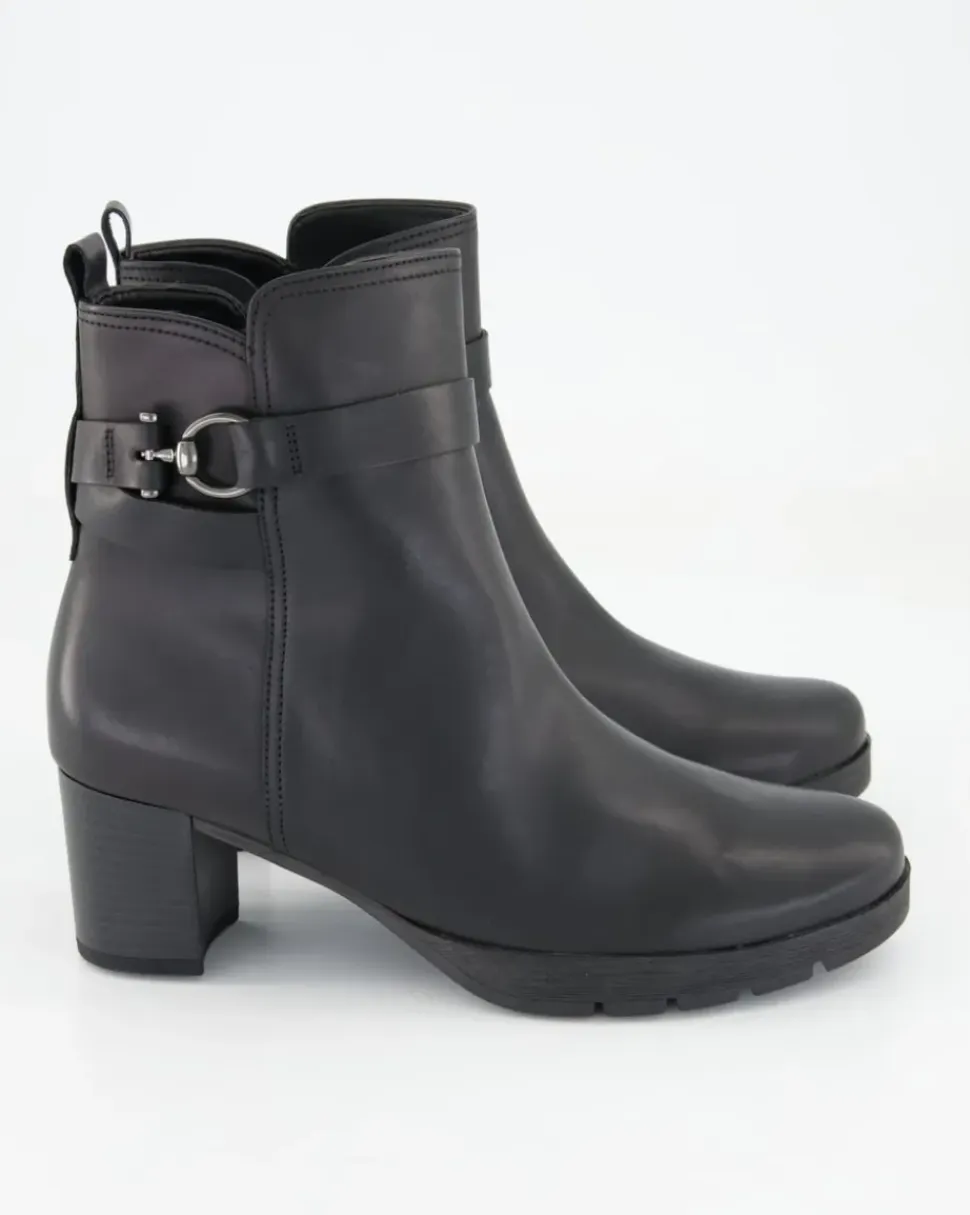 52.072.57 Stiefeletten in Schwarz