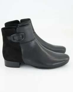52.714.67 Stiefeletten in Schwarz