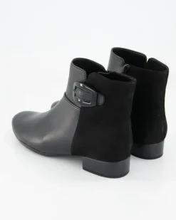 52.714.67 Stiefeletten in Schwarz