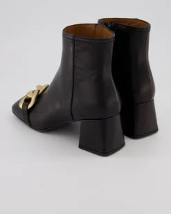 1552 Stiefeletten in Schwarz