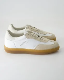 Swing Court Sneaker in Beige