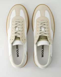 Swing Court Sneaker in Beige