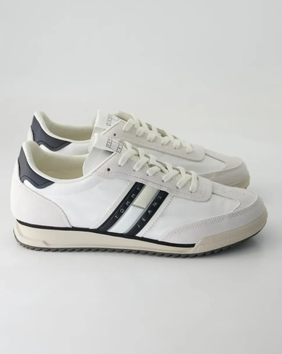 TJM RETRO RUNNER CLEATED Sneaker in Beige