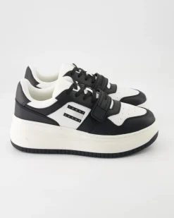 TJW Retro Basket Sneaker in Schwarz