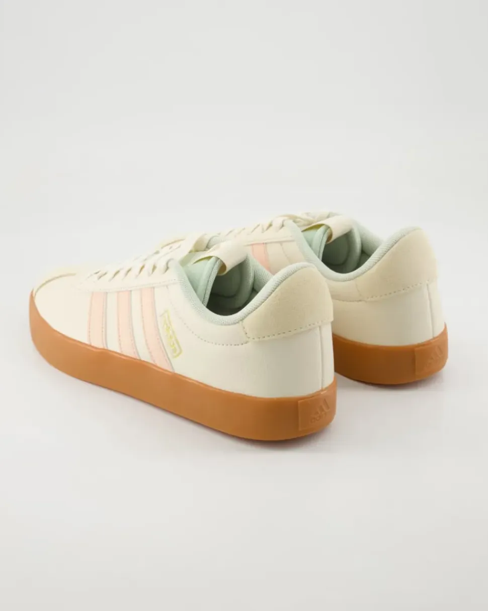 VL Court 3.0 Sneaker in Beige