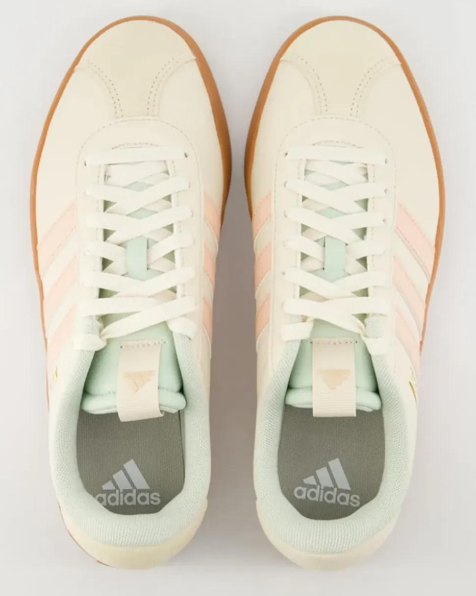 VL Court 3.0 Sneaker in Beige