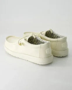 Wally Stretch Sneaker in Beige
