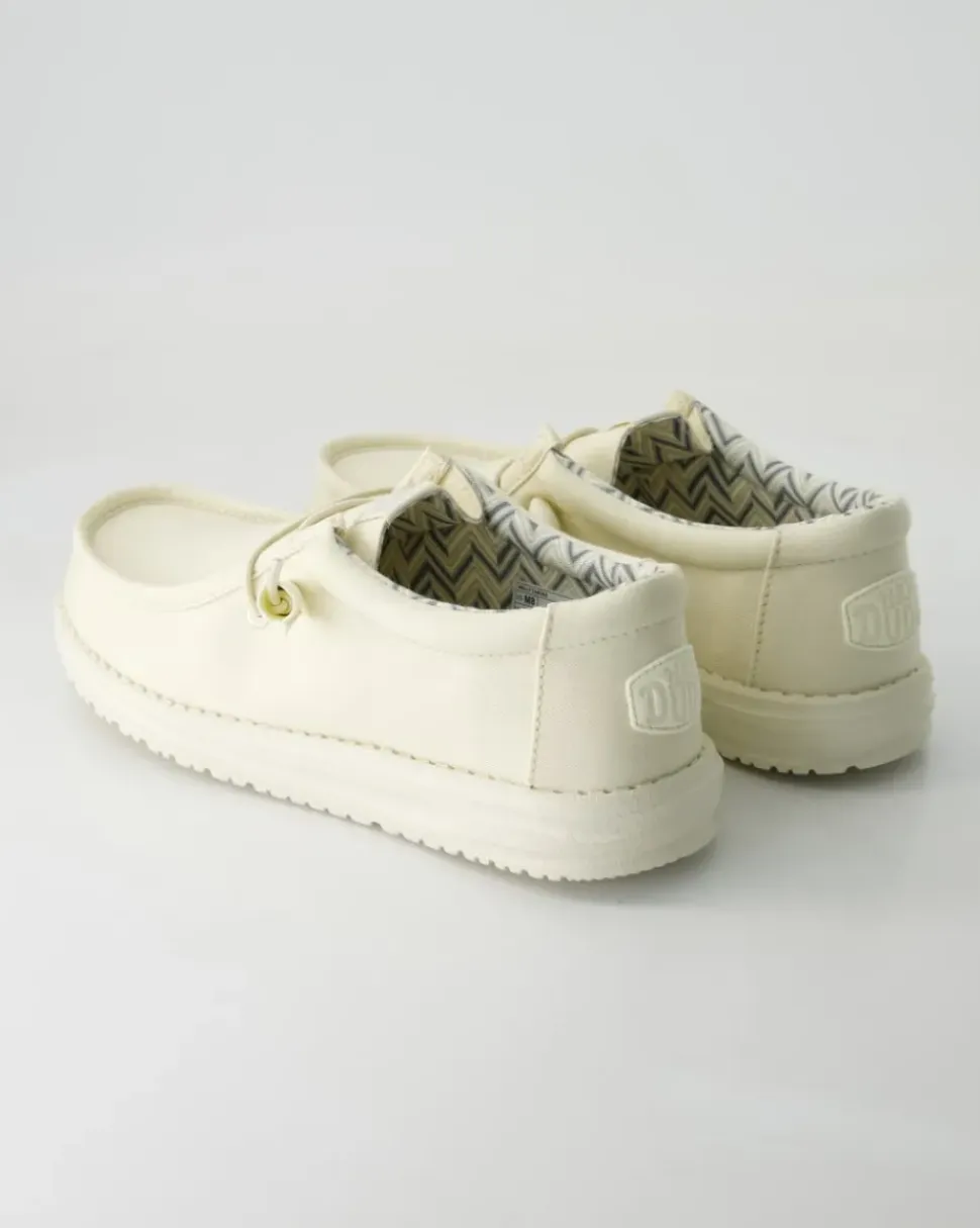 Wally Stretch Sneaker in Beige