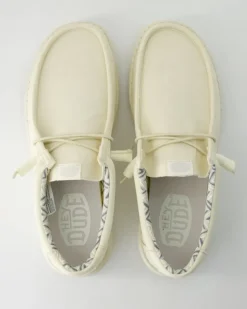 Wally Stretch Sneaker in Beige
