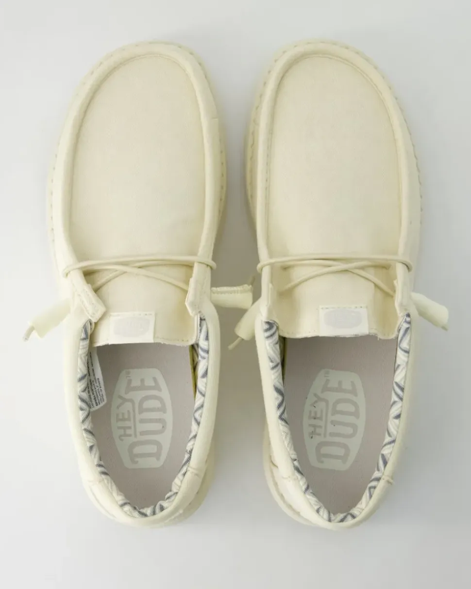 Wally Stretch Sneaker in Beige
