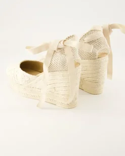 Yucatan Wedges in Beige